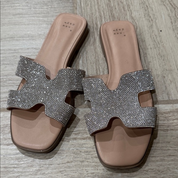 a new day Shoes - Women's Nina Rhinestone Flat Sandals